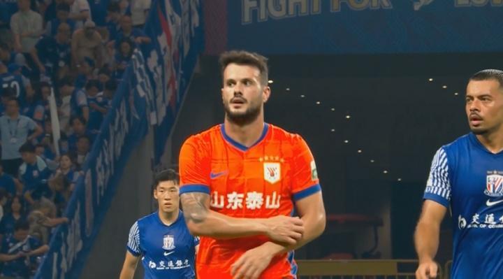 该如何形容瓦科47天7战狂轰14球！1次大四喜2次帽子戏法！